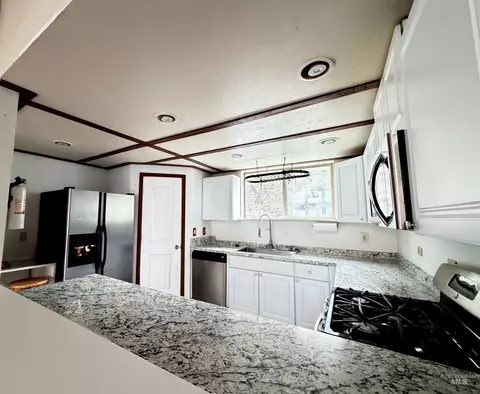 Kitchen - 131 Skyline Loop Rd, Kooskia, ID 83539 photo 3 of 4