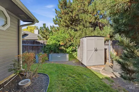 Exterior - 1624 E Seaport Ct, Boise, ID 83706 photo 10 of 13