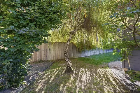 Exterior - 1624 E Seaport Ct, Boise, ID 83706 photo 7 of 13