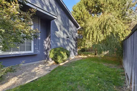 Exterior - 1624 E Seaport Ct, Boise, ID 83706 photo 13 of 13