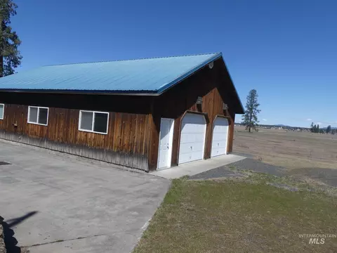 Exterior - 47 Camas Rd, Weippe, ID 83553 photo 4 of 9