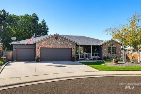 723 Roberts Ave, Nampa, ID 83651