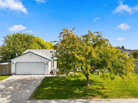 2524 Smart St, Nampa, ID 83686