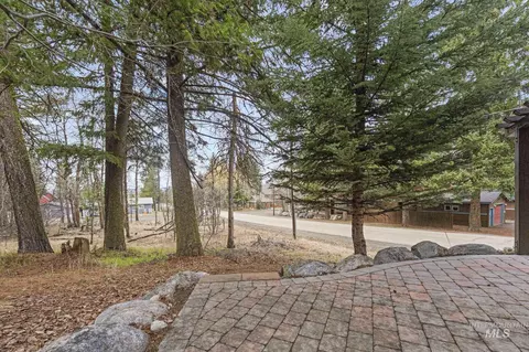 Exterior - 1414 Dawson Ave, Mccall, ID 83638 photo 6 of 11