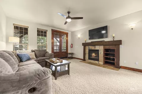 Living - 1414 Dawson Ave, Mccall, ID 83638 photo 1 of 1