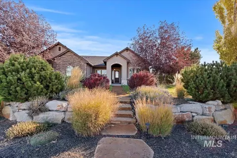 Exterior - 7521 N Grand Rdg, Eagle, ID 83616 photo 1 of 10