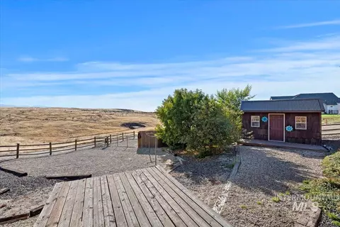 Exterior - 7521 N Grand Rdg, Eagle, ID 83616 photo 10 of 10