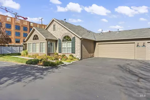 1442 N Mckinney Ln, Boise, ID 83704
