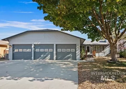 2708 N Ash Park Ln, Boise, ID 83704