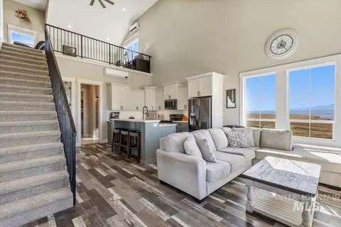 Entry Way - 374 Desert Bluff Ln, Melba, ID 83641 photo 1 of 2