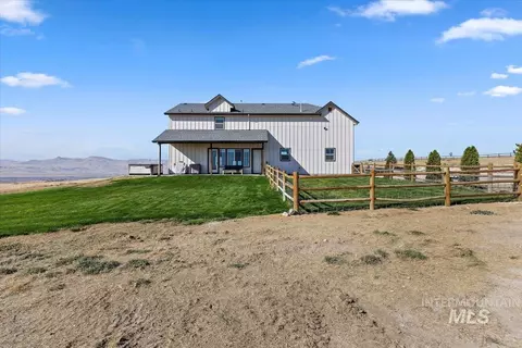 Exterior - 374 Desert Bluff Ln, Melba, ID 83641 photo 5 of 10