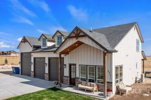 Exterior - 374 Desert Bluff Ln, Melba, ID 83641 photo 6 of 10