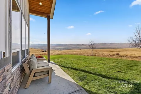 Exterior - 374 Desert Bluff Ln, Melba, ID 83641 photo 1 of 10