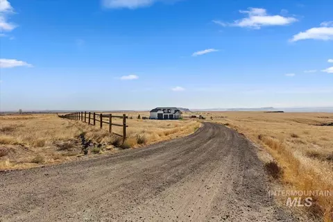 Exterior - 374 Desert Bluff Ln, Melba, ID 83641 photo 7 of 10
