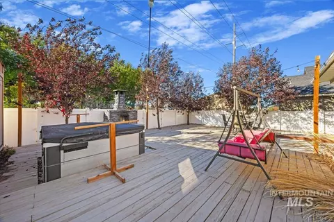 Exterior - 947 Trinity Rd, Jerome, ID 83338 photo 7 of 8