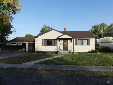 1121 10th St, Clarkston, WA 99403