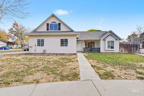 413 N Copper River Dr, Nampa, ID 83651