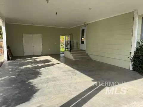 Exterior - 607 N 5th St, Nyssa, OR 97913 photo 2 of 11