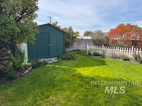 Exterior - 607 N 5th St, Nyssa, OR 97913 photo 5 of 11