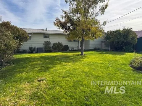 Exterior - 607 N 5th St, Nyssa, OR 97913 photo 8 of 11