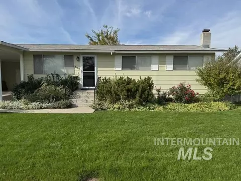 Exterior - 607 N 5th St, Nyssa, OR 97913 photo 1 of 11