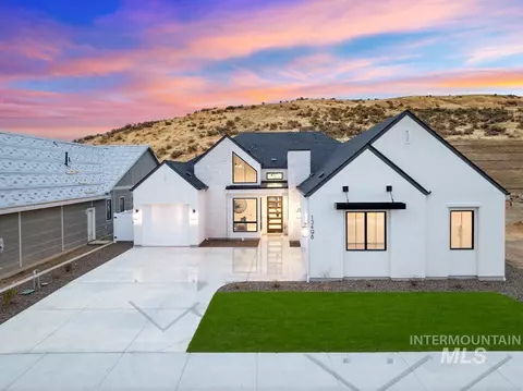 13498 N Spring Creek Way, Boise, ID 83714