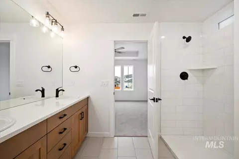 Bath - 7108 W Amazon Dr, Eagle, ID 83616 photo 2 of 4