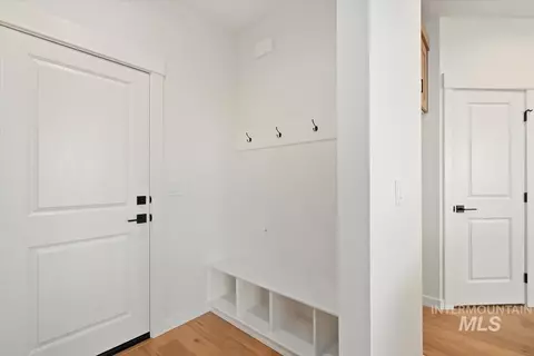 Entry Way - 7108 W Amazon Dr, Eagle, ID 83616 photo 2 of 3