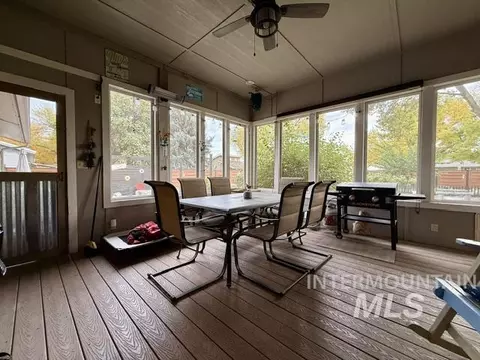 Exterior - 1250 W 9th St, Weiser, ID 83672 photo 3 of 18
