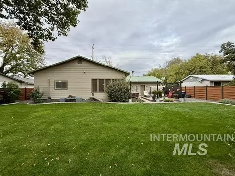 Exterior - 1250 W 9th St, Weiser, ID 83672 photo 7 of 18