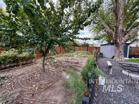 Exterior - 1250 W 9th St, Weiser, ID 83672 photo 8 of 18