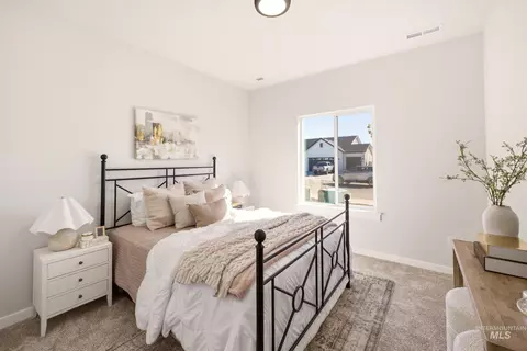 Bedroom - 4308 E Rincon Dr, Meridian, ID 83642 photo 5 of 7