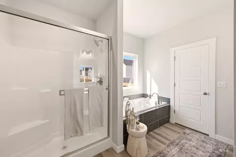 Bath - 4308 E Rincon Dr, Meridian, ID 83642 photo 4 of 5