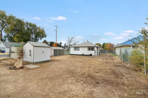 Exterior - 461 3rd Ave N, Twin Falls, ID 83301 photo 3 of 10
