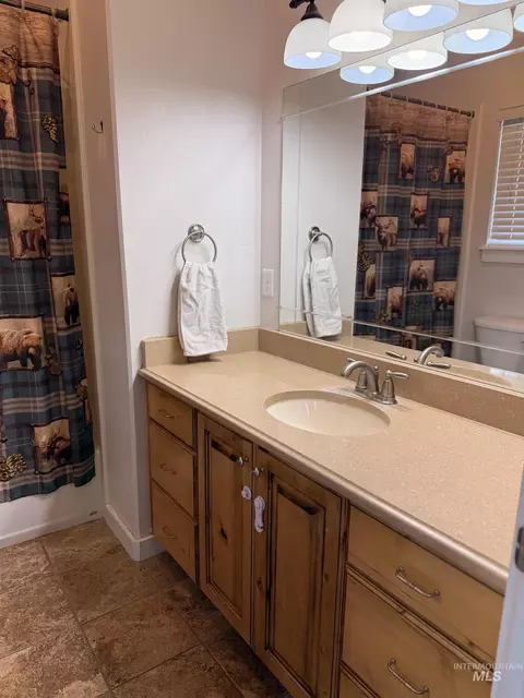 Bath - 214 S 125 E #4, Franklin, ID 83237 photo 3 of 3