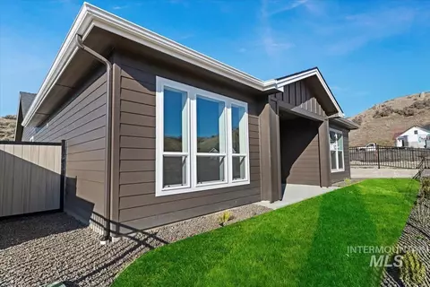Exterior - 6352 W Sollas Ct, Eagle, ID 83616 photo 3 of 4