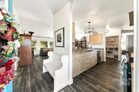 Entry Way - 905 NW 14th Ave, Payette, ID 83661 photo 1 of 1