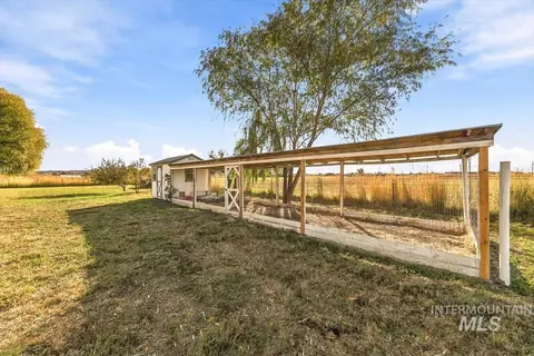 Exterior - 905 NW 14th Ave, Payette, ID 83661 photo 8 of 15