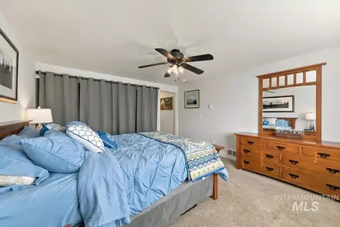 Bedroom - 905 NW 14th Ave, Payette, ID 83661 photo 2 of 3