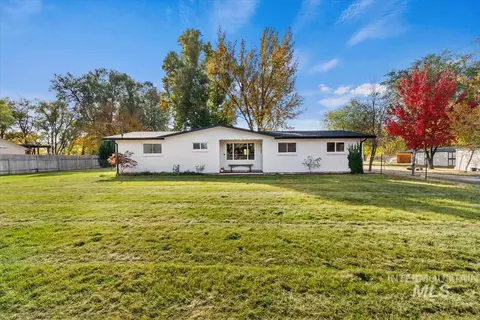 Exterior - 355 E Beacon Light Rd, Eagle, ID 83616 photo 9 of 13