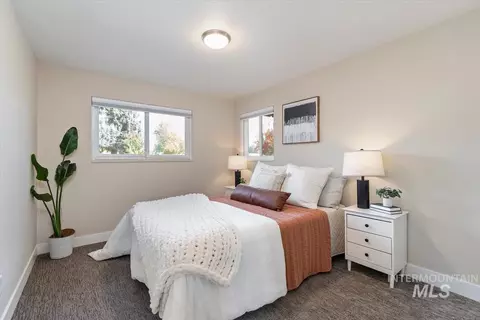 Bedroom - 355 E Beacon Light Rd, Eagle, ID 83616 photo 2 of 3