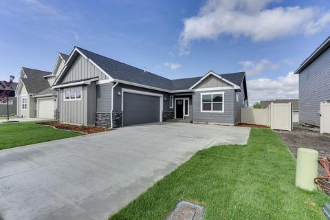 3113 N Backweight Loop, Post Falls, ID 83854 photo 1