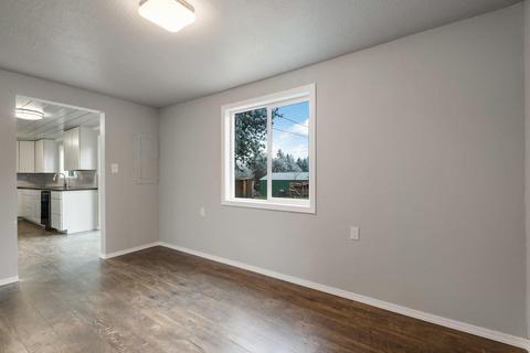 208 E 13th Ave, Post Falls, ID 83854 photo 9