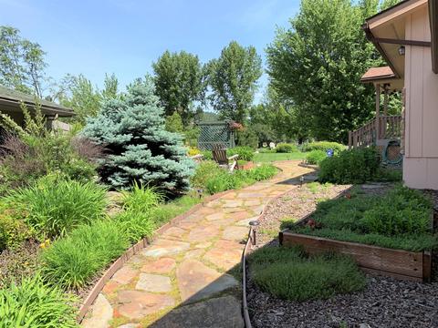 606 Fairview Ave, Pinehurst, ID 83850 photo 2