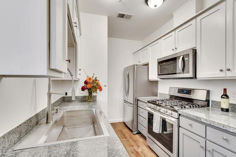 102 S First Ave, Sandpoint, ID 83864 photo 1