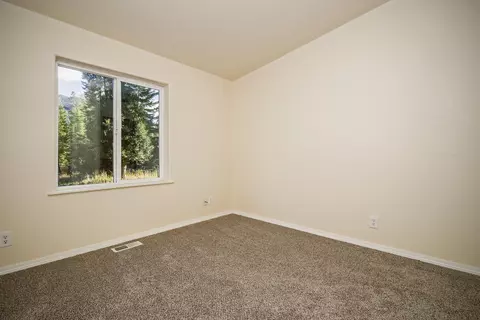 121 Glory Rd, Naples, ID 83847 photo 11