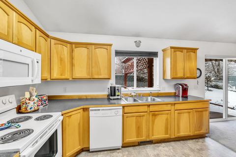 9361 N Macie Loop, Hayden, ID 83835 photo 12