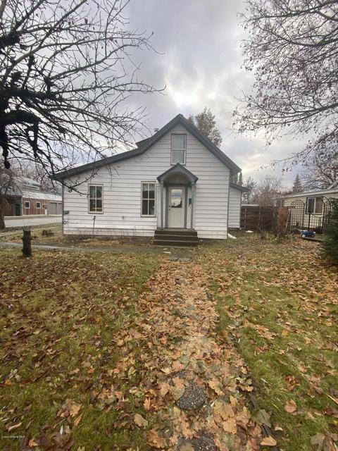 827 Pine St, Sandpoint, ID 83864 photo 2