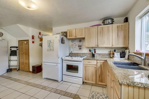 3178 E Hats Ln, Harrison, ID 83833 photo 9