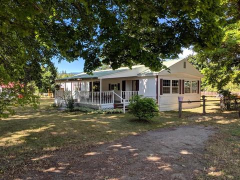 603 Cedar St, Clark Fork, ID 83811 photo 1